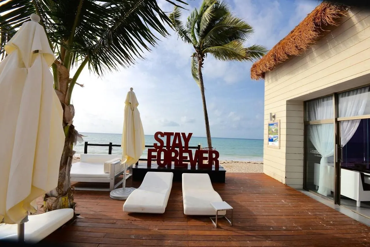 Apartamento Deluxe Suite Beachside, Private Beach Club And Golf Playa del Carmen
