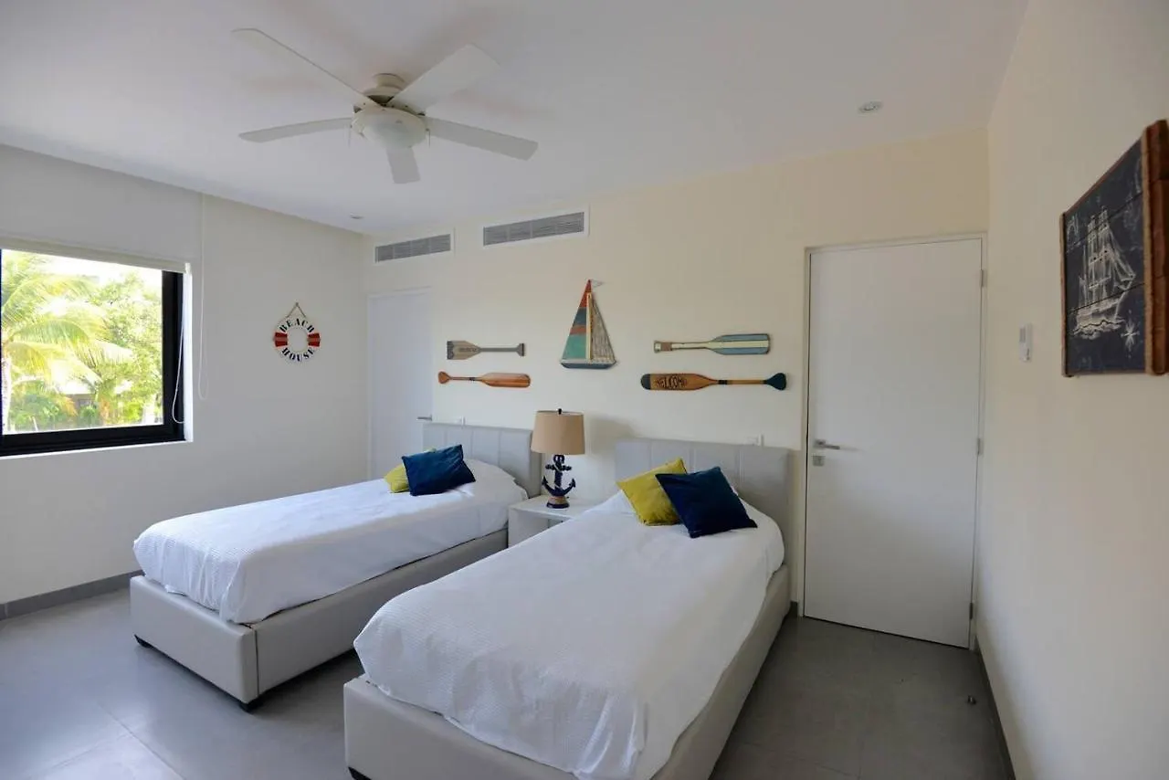 Deluxe Suite Beachside, Private Beach Club And Golf Playa del Carmen Apartamento